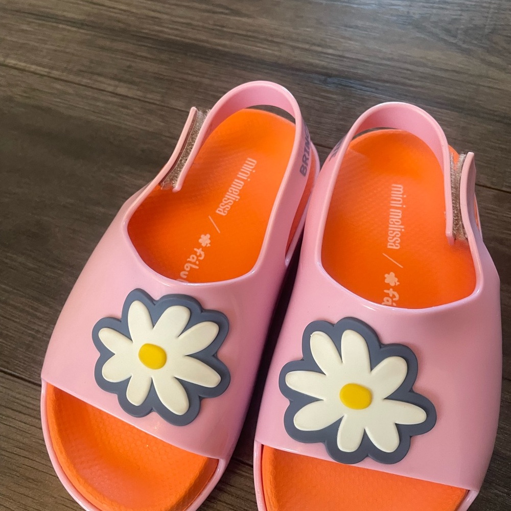 Mini Melissa Pink Sandals with Daisy Accent